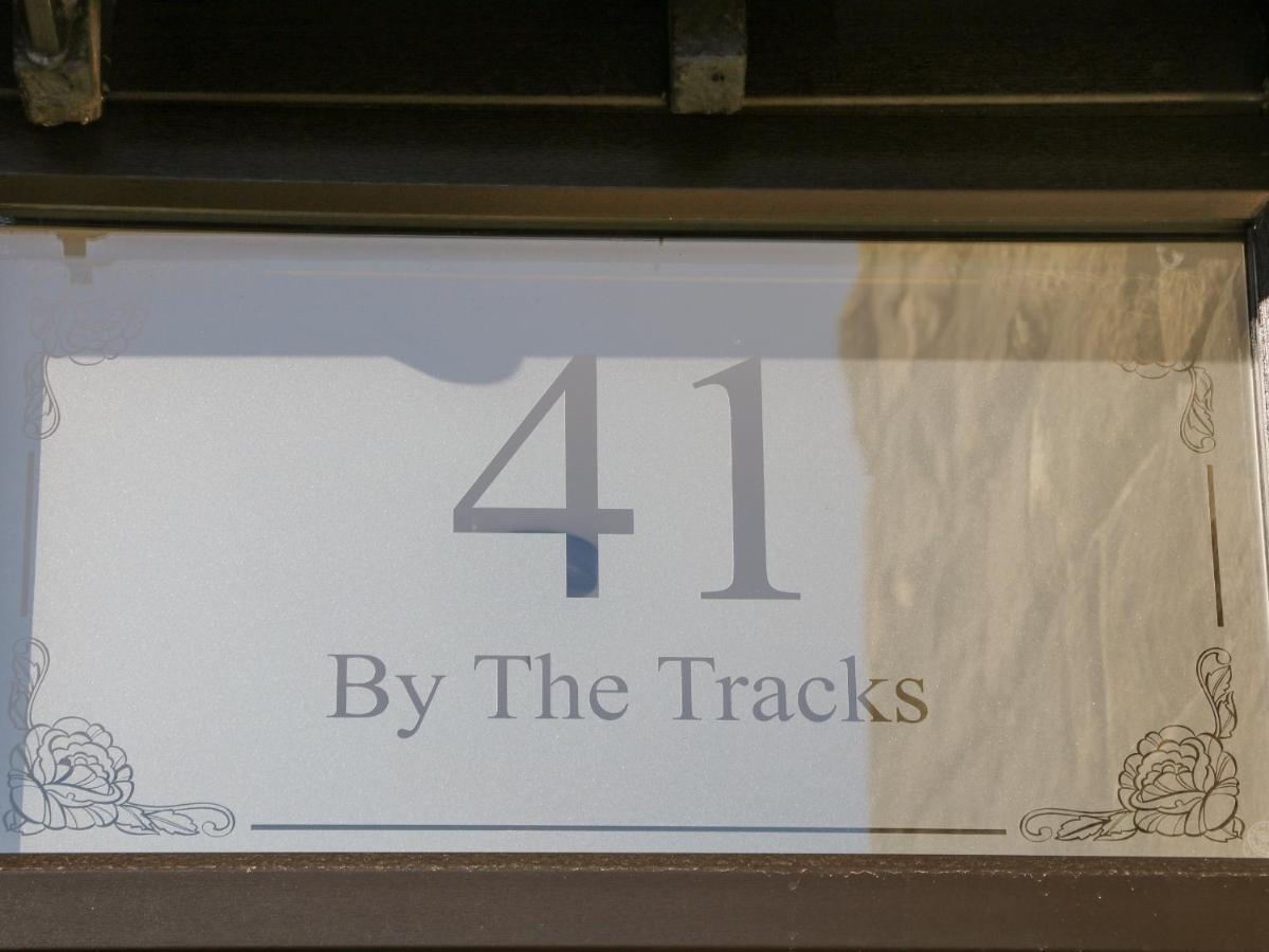 By The Tracks Villa Buxton  Exteriör bild